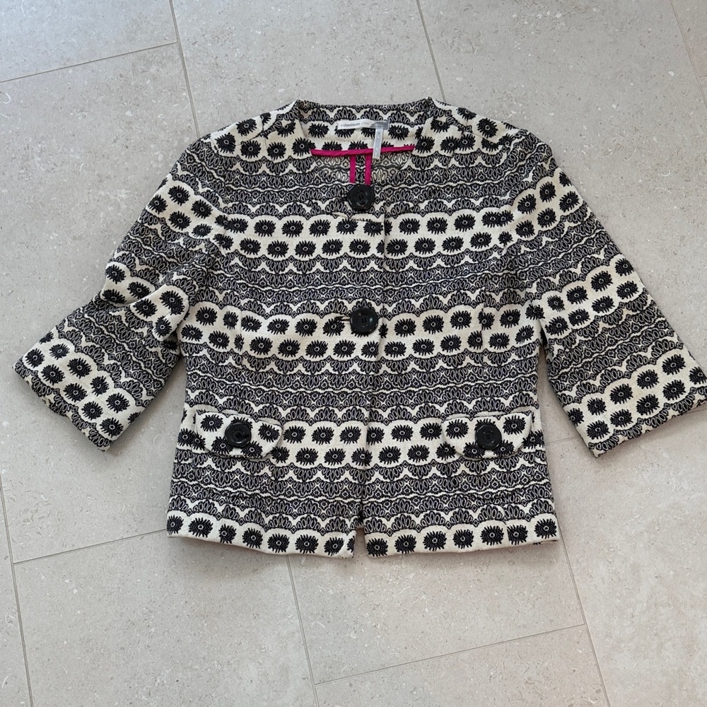 Classiques Entier Black and Cream Patterned Blazer - Picture 2 of 3